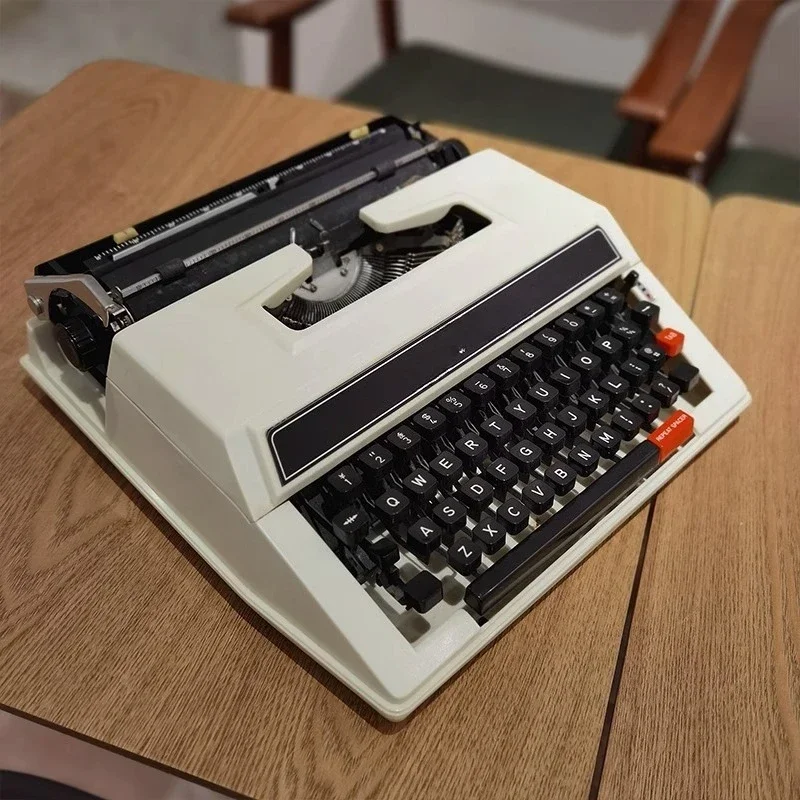 Typewriter White English Mecha - Power Tools English 评论和价格